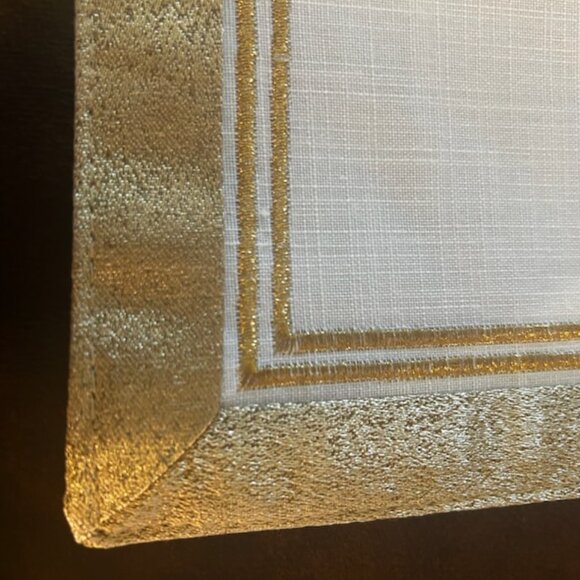 NWT Hillcrest Embroidered Place Mats Table Linens Set of 4 - Picture 9 of 13